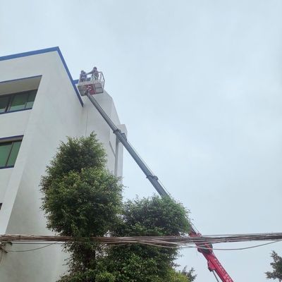 佛山南海吊籃車出租 6m18m28m38m吊車帶籃子登高處作業