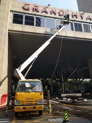 東莞車(chē)載式22米高空車(chē)租賃服務(wù) 即時(shí)預(yù)定，即刻出車(chē)，吊籃出租全程無(wú)憂(yōu)